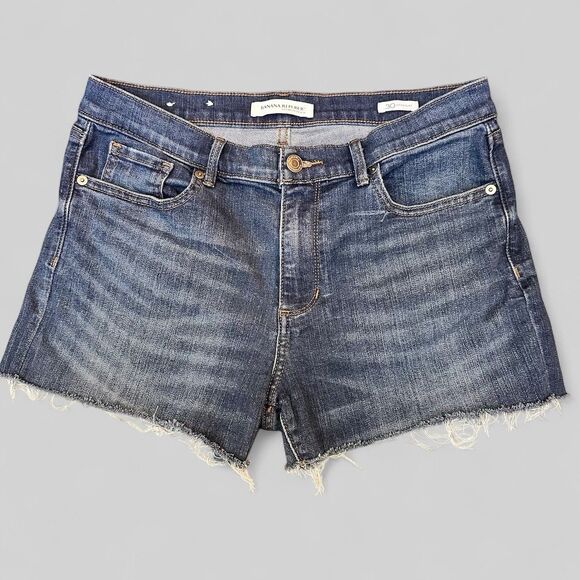 Banana Republic Cut-off Girlfriend Shorts Size 30" Mid Rise 2 1/2" Inseam Raw - Picture 1 of 7